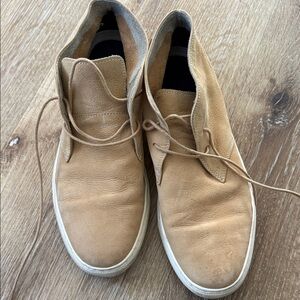 Banana Republic Tan Leather Chukka Sneaker
